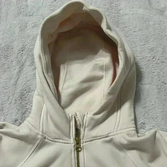 Lululemon Very soft hoodie - Picture 3 of 8